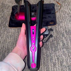 Brand new Dyson Hair Straightener with charging station, cord, velvet heat matt